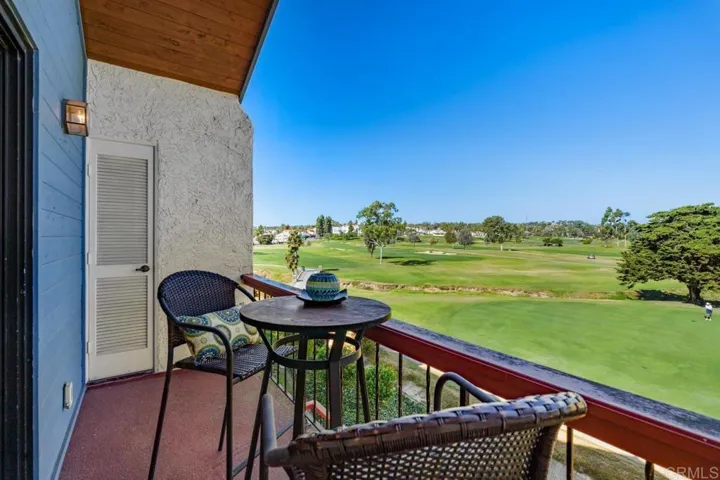 2324 La Costa Avenue C, Carlsbad, California 92009