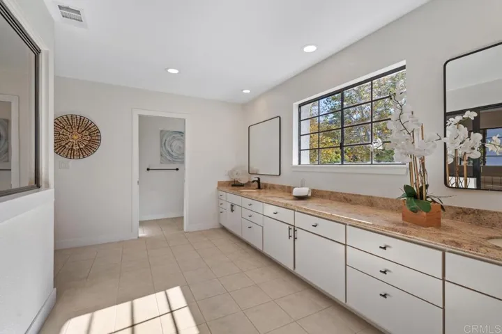 2324 La Costa Avenue C, Carlsbad, California 92009