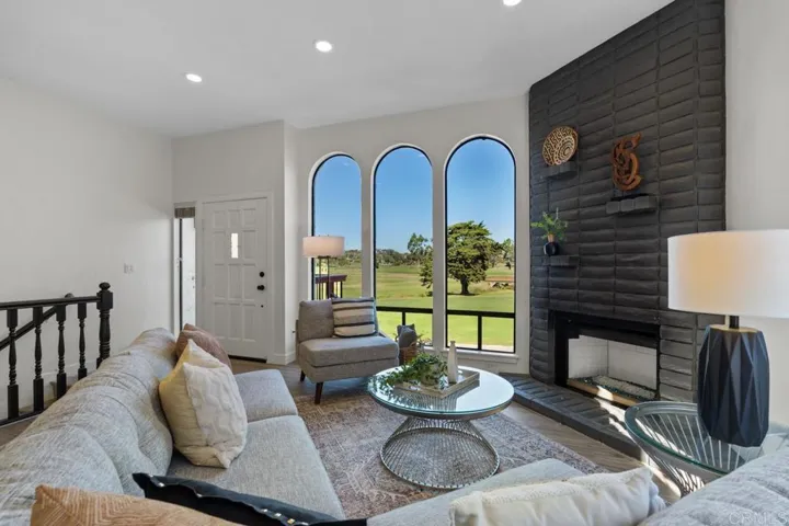 2324 La Costa Avenue C, Carlsbad, California 92009