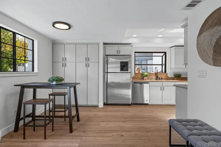 2324 La Costa Avenue C, Carlsbad, California 92009