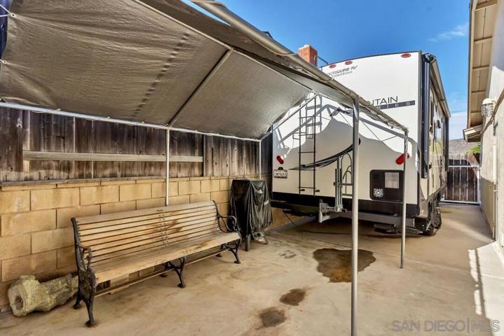10143 Maple Tree Rd, Santee, California 92071