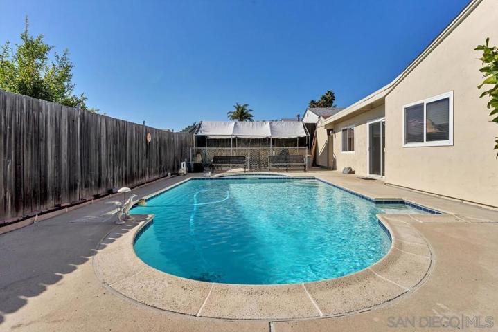 10143 Maple Tree Rd, Santee, California 92071