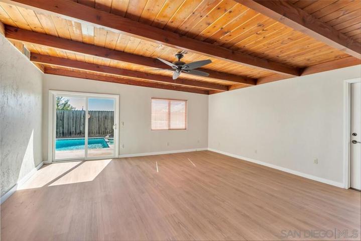10143 Maple Tree Rd, Santee, California 92071