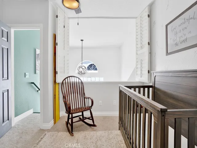 ***Please note, furniture in photos is not currently present.***