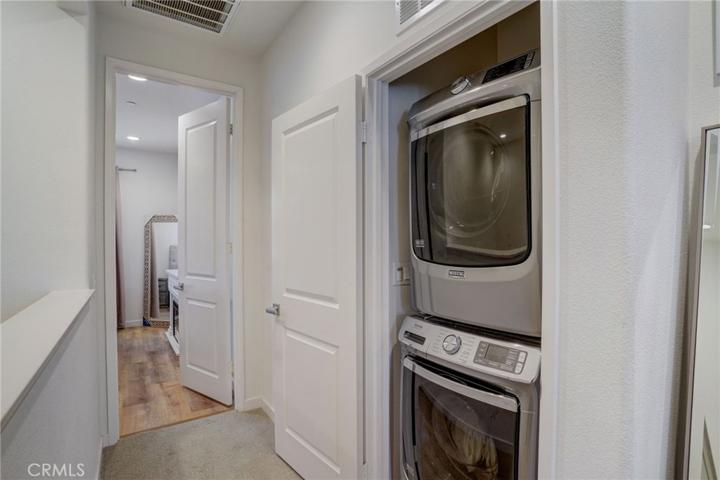 2521 Verna Drive Unit 108, Corona, California 92883
