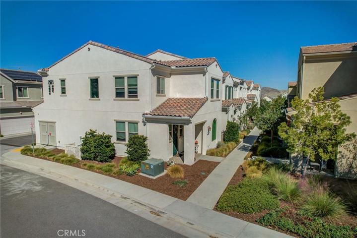 2521 Verna Drive Unit 108, Corona, California 92883