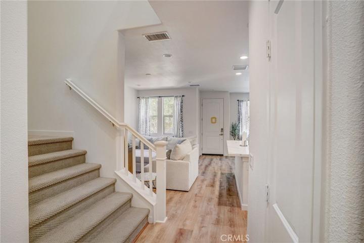 2521 Verna Drive Unit 108, Corona, California 92883
