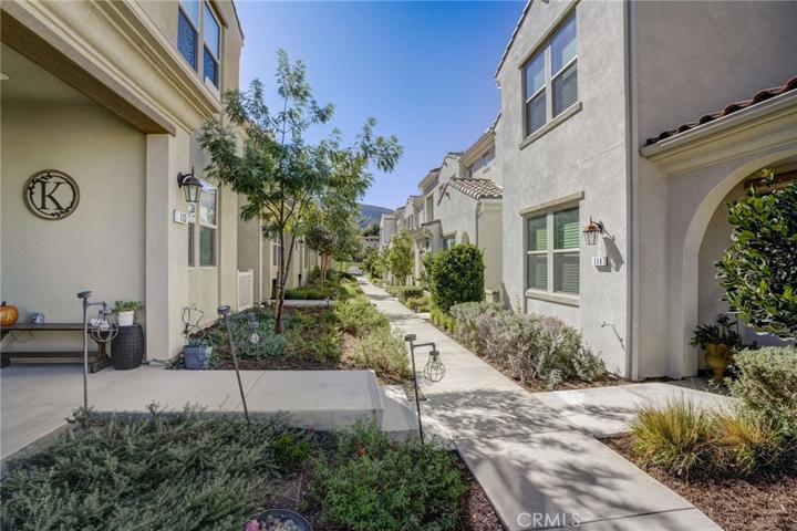 2521 Verna Drive Unit 108, Corona, California 92883