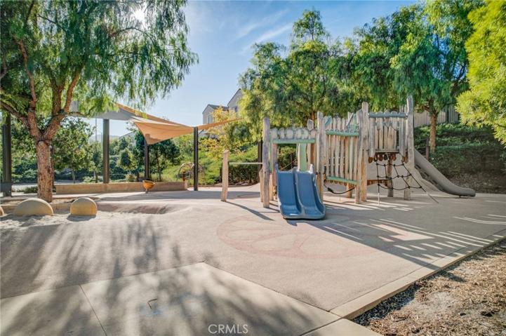 2521 Verna Drive Unit 108, Corona, California 92883