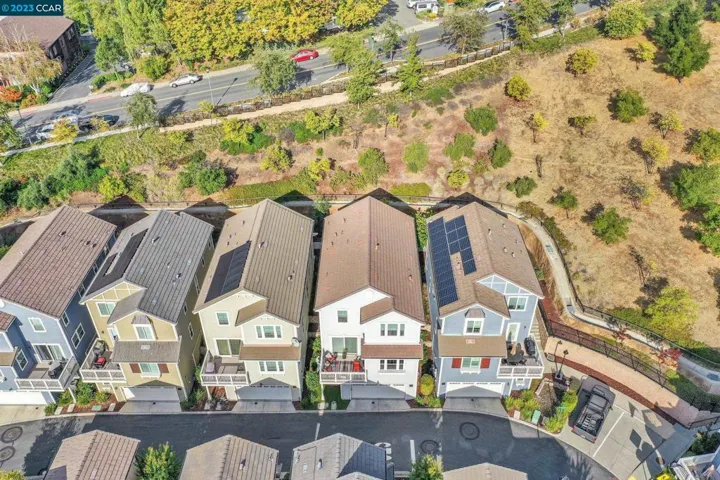 70 Citron Knl, Orinda, California 94563