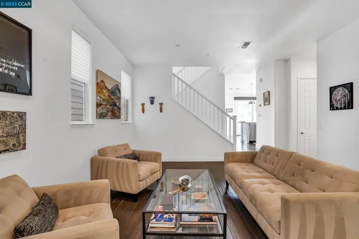70 Citron Knl, Orinda, California 94563