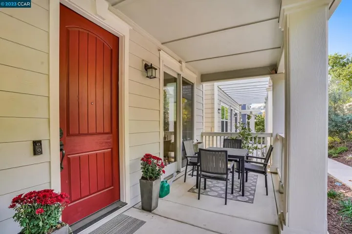 70 Citron Knl, Orinda, California 94563