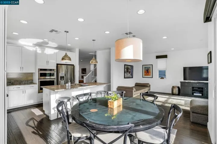 70 Citron Knl, Orinda, California 94563