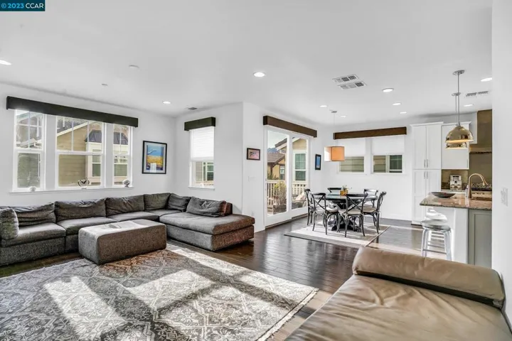 70 Citron Knl, Orinda, California 94563