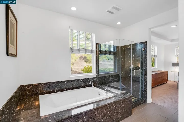 70 Citron Knl, Orinda, California 94563
