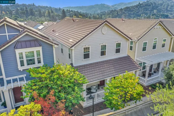 70 Citron Knl, Orinda, California 94563