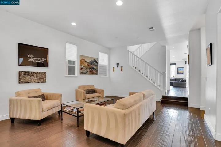70 Citron Knl, Orinda, California 94563