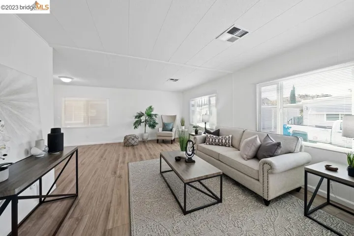 118 118 Zartop, Oakley, California 94561