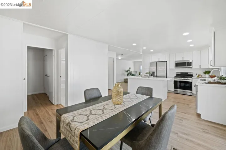 118 118 Zartop, Oakley, California 94561