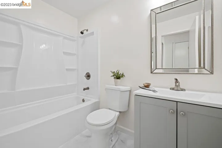 118 118 Zartop, Oakley, California 94561