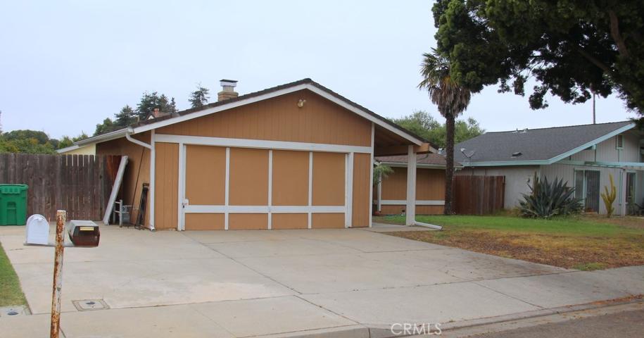 1119 Hal Avenue, Santa Maria, California 93454