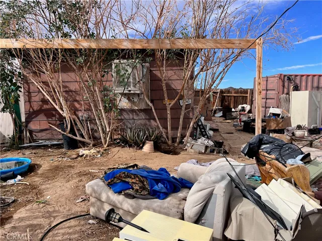 3923 Shawnee Trail, Landers, California 92285