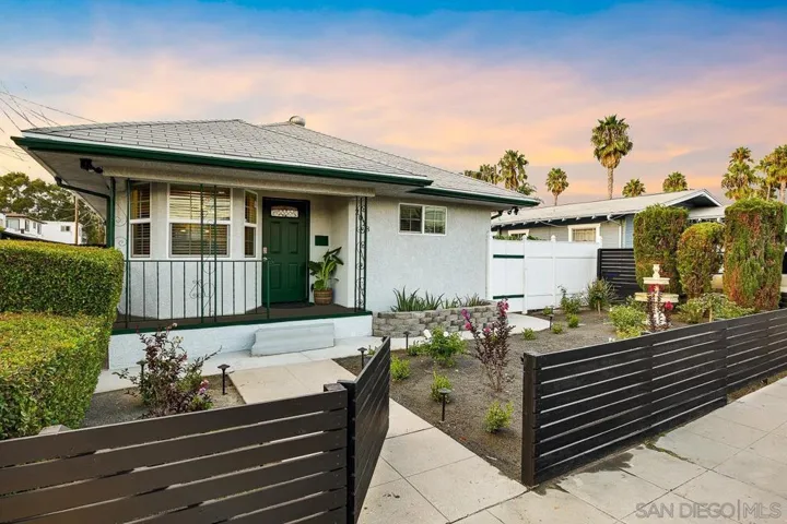 2-on-1 Home in Uni Heights!     Unique Opportunity to Own 2B/2BA bungalow-style home with 1B/1BA ADU.