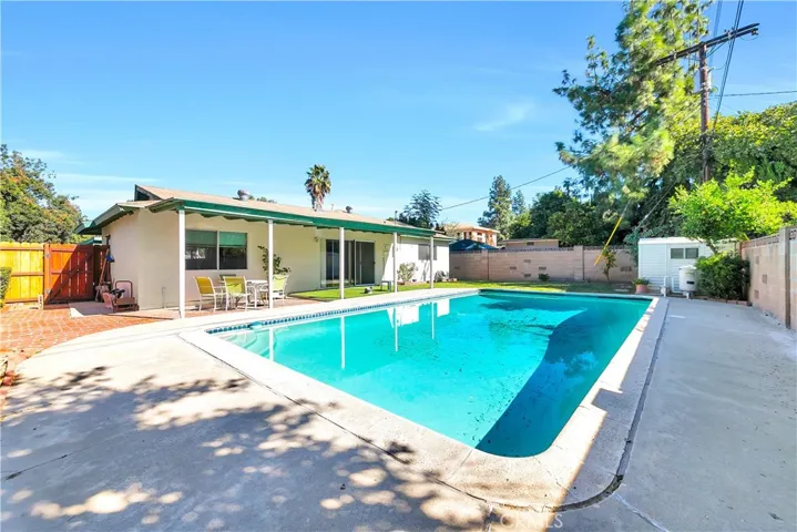 18814 Blythe Street, Reseda, California 91335
