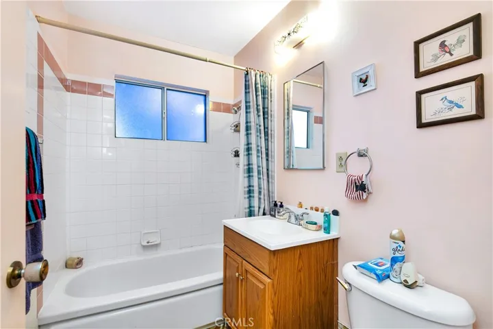 18814 Blythe Street, Reseda, California 91335