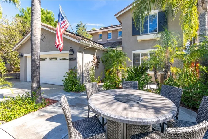 32635 Via Destello, Temecula, California 92592