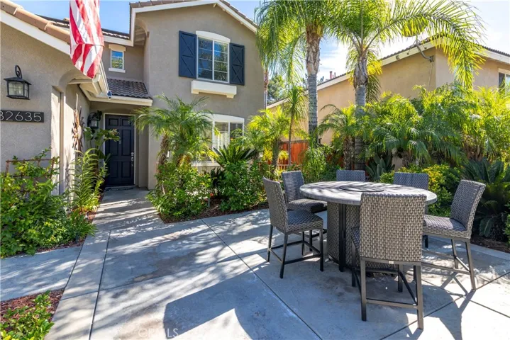 32635 Via Destello, Temecula, California 92592