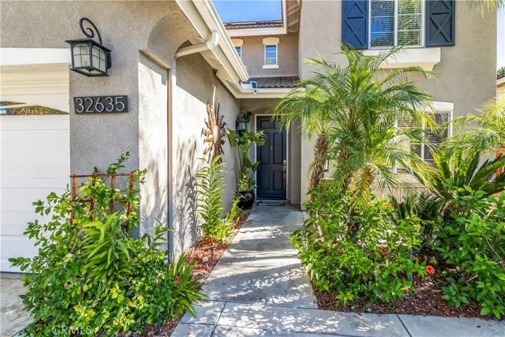 32635 Via Destello, Temecula, California 92592