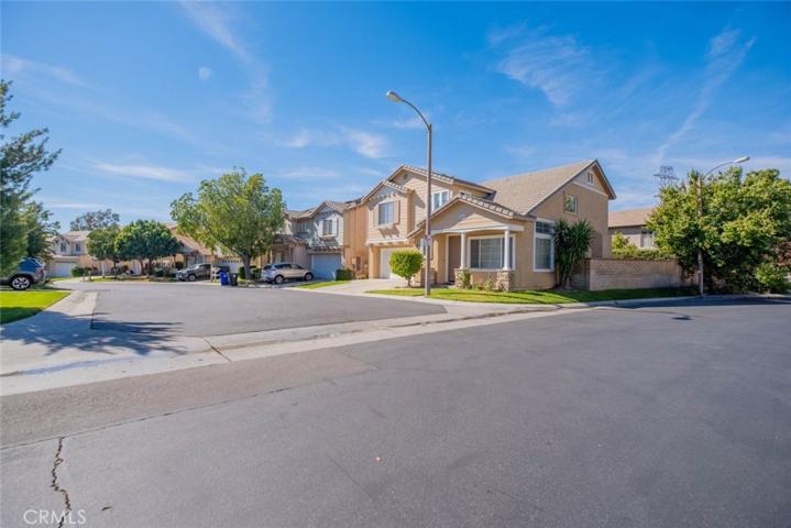 28075 Daydream Way, Valencia, California 91354