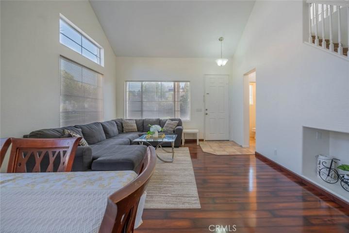 28075 Daydream Way, Valencia, California 91354