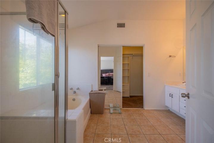 28075 Daydream Way, Valencia, California 91354