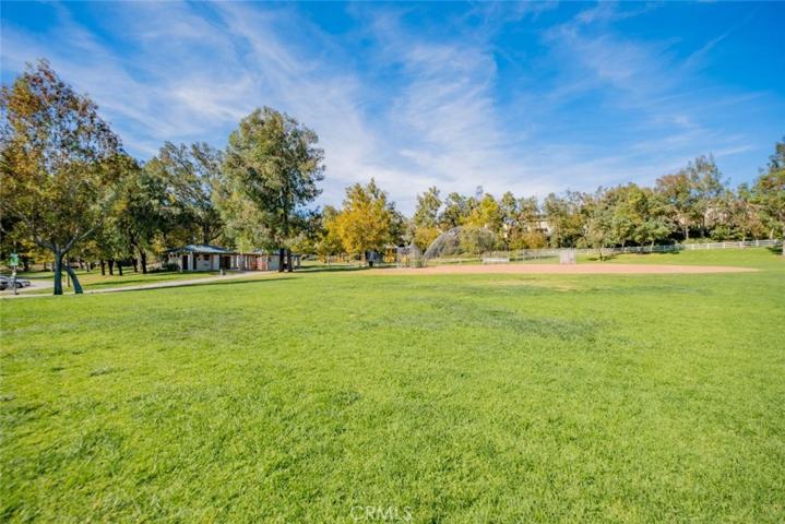 28075 Daydream Way, Valencia, California 91354