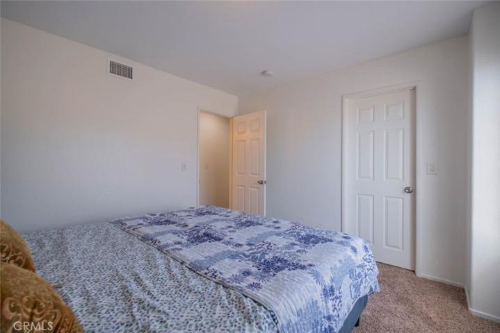 28075 Daydream Way, Valencia, California 91354