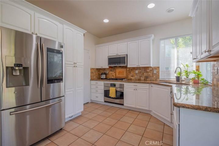 28075 Daydream Way, Valencia, California 91354