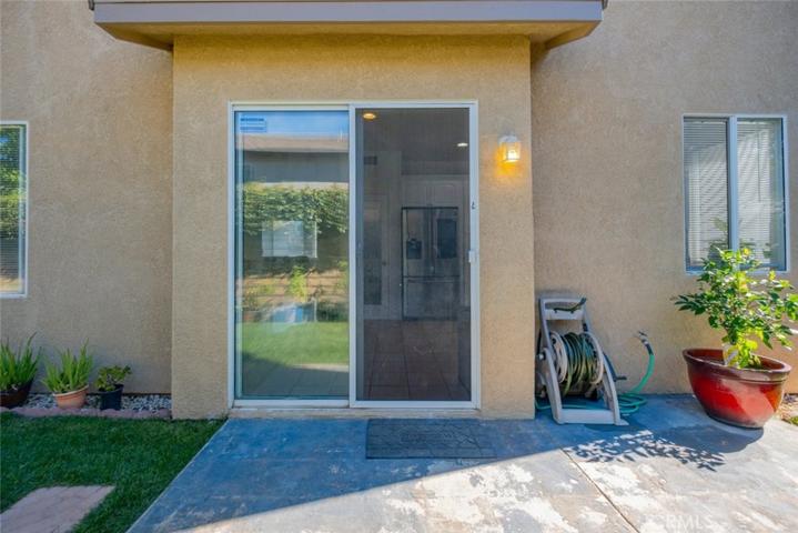 28075 Daydream Way, Valencia, California 91354