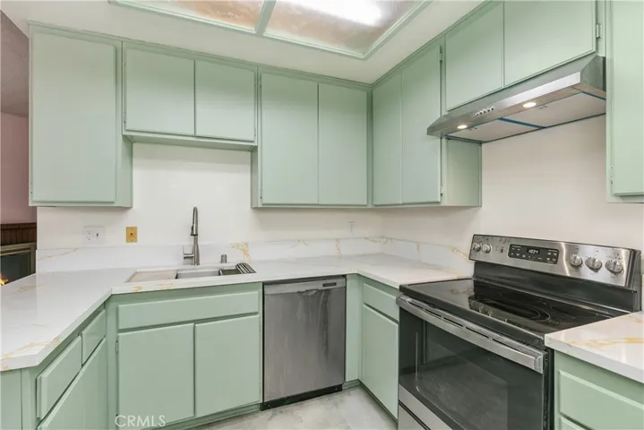 7718 Rambling Brook Way, Stanton, California 90680