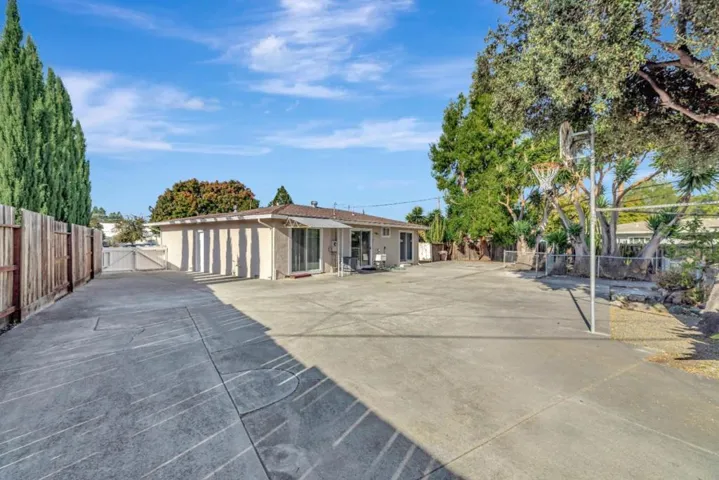 2617 Icefield Court, Santa Clara, California 95051