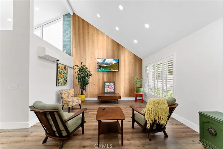 1320 Waterloo Court, Riverside, California 92506