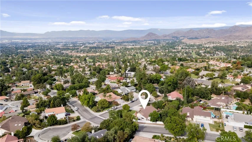 1320 Waterloo Court, Riverside, California 92506