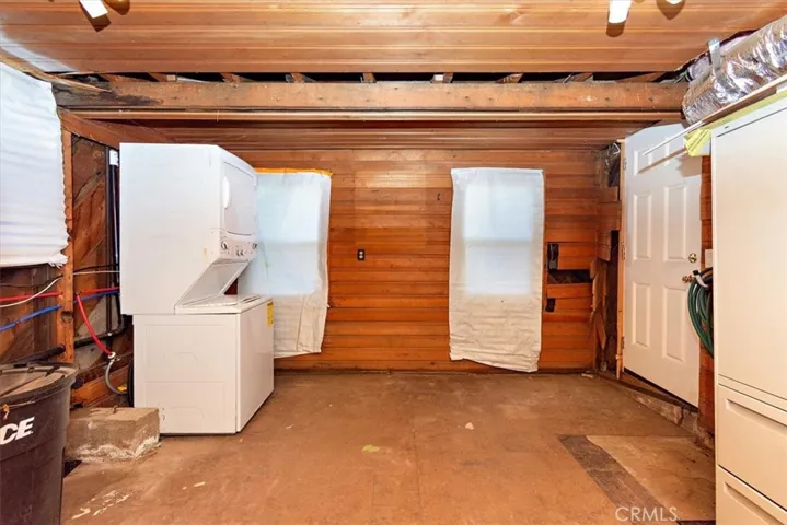 Basement/laundry
