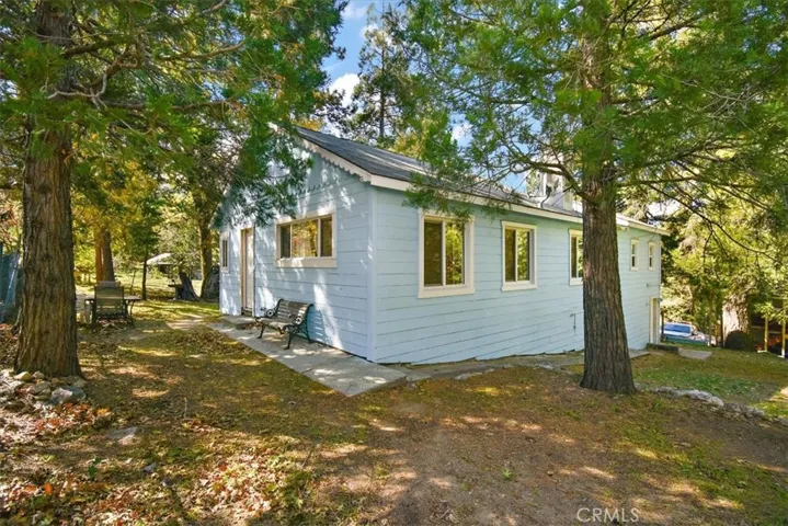 263 Forest Circle, Crestline, California 92325
