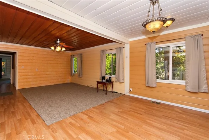 263 Forest Circle, Crestline, California 92325