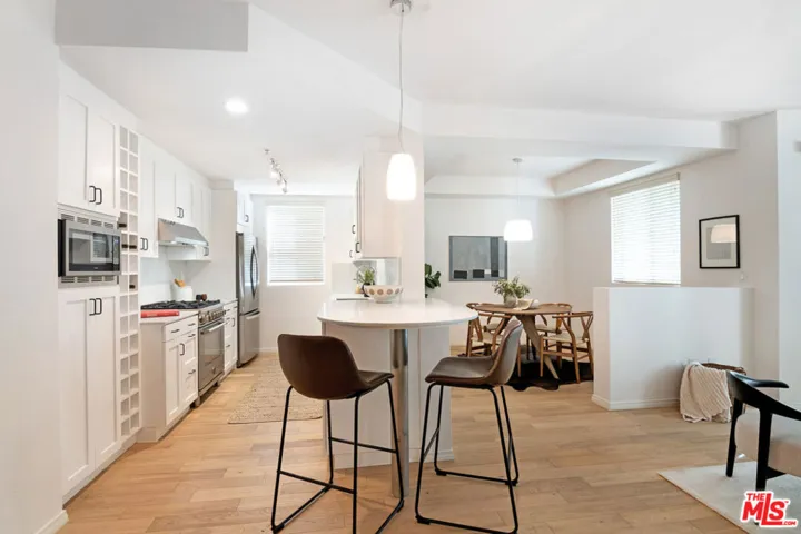 4180 Fair Avenue 205, Studio City, California 91602