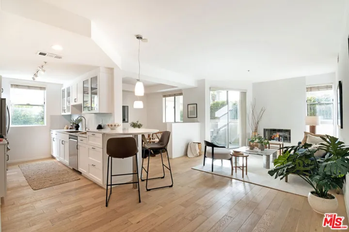 4180 Fair Avenue 205, Studio City, California 91602