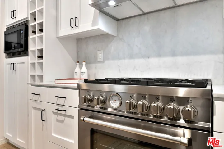 4180 Fair Avenue 205, Studio City, California 91602