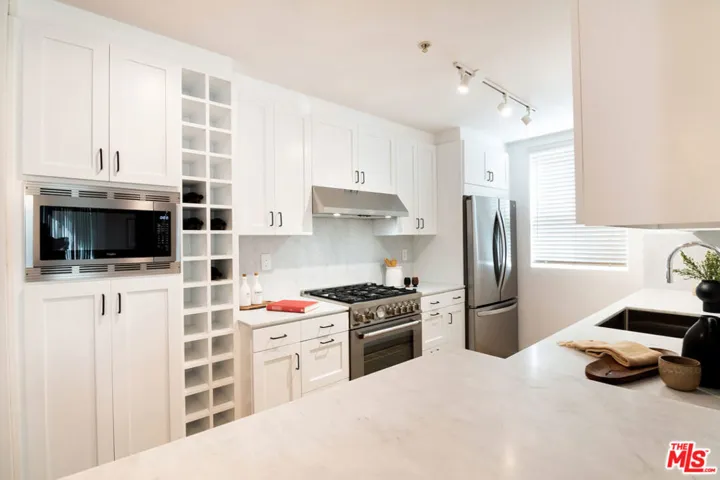 4180 Fair Avenue 205, Studio City, California 91602